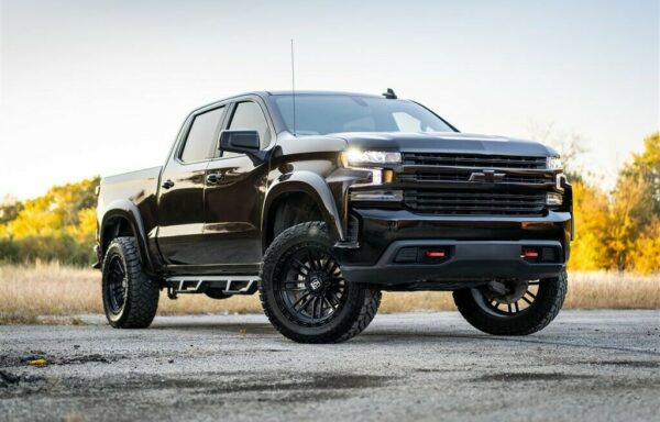 2019 CHEVY SILVERADO LT V8 5.3L 4″ LIFT w/ 35″ TIRES