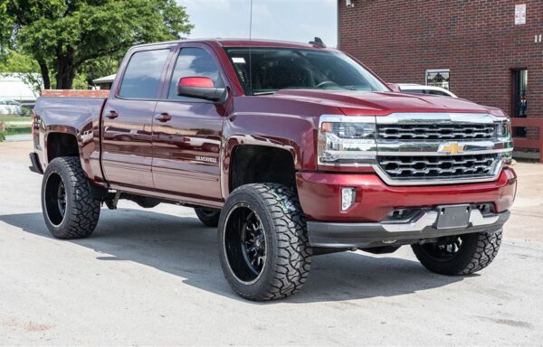 2017 CHEVY SILVERADO LT 1500 V8 CREW CAB PRO COMP 6″ LIFT